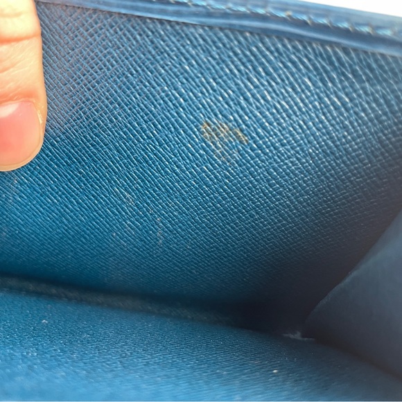 Louis Vuitton Blue Epi Leather Long Wallet - Picture 9 of 14